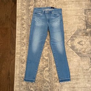 AG Mid Rise Stevie Capri Jean